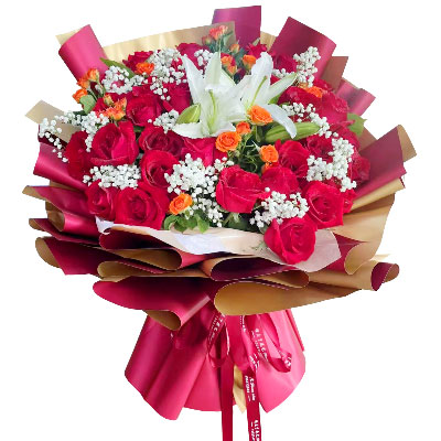 哈尔滨33朵红玫瑰百合，爱如同花般绽放